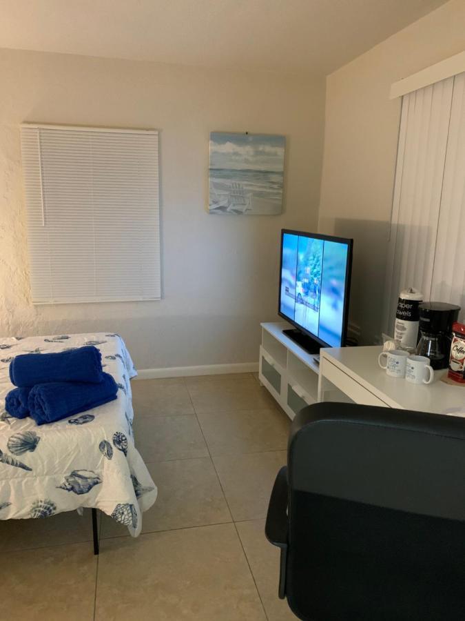 Cute, Cozy Mother-In-Law Suite In The Heart Of Miami Exterior photo